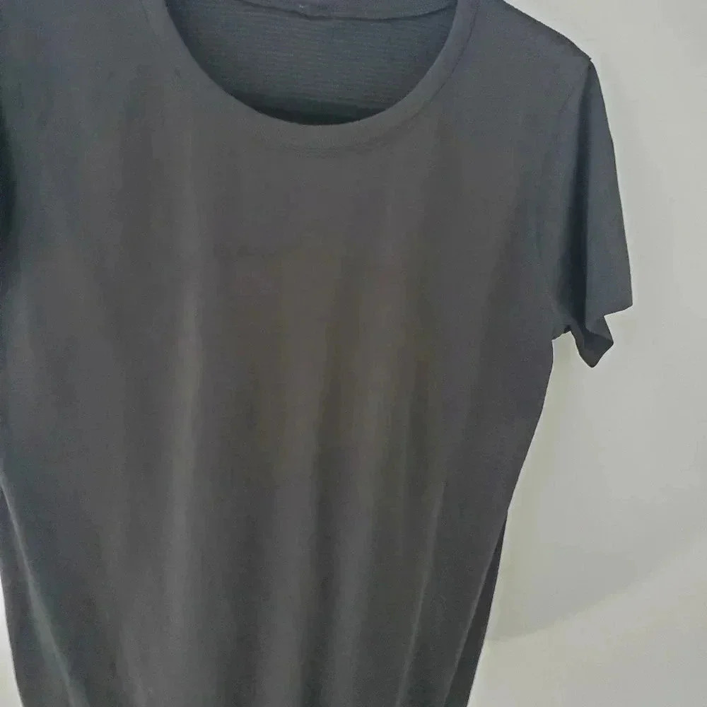Lululemon  swiftly tshirt black - Picture 2 of 10